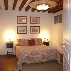  Appartement Al Pozzo Dei Scoacamini, 100 M From San Marco, Ground Floor Italie